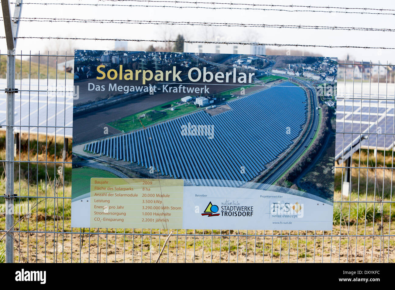 Freifläche solar Photovoltaik-Anlage, Solar Troisdorf, F + S, Troisdorf-Oberlar, Deutschland, Europa Stockfoto