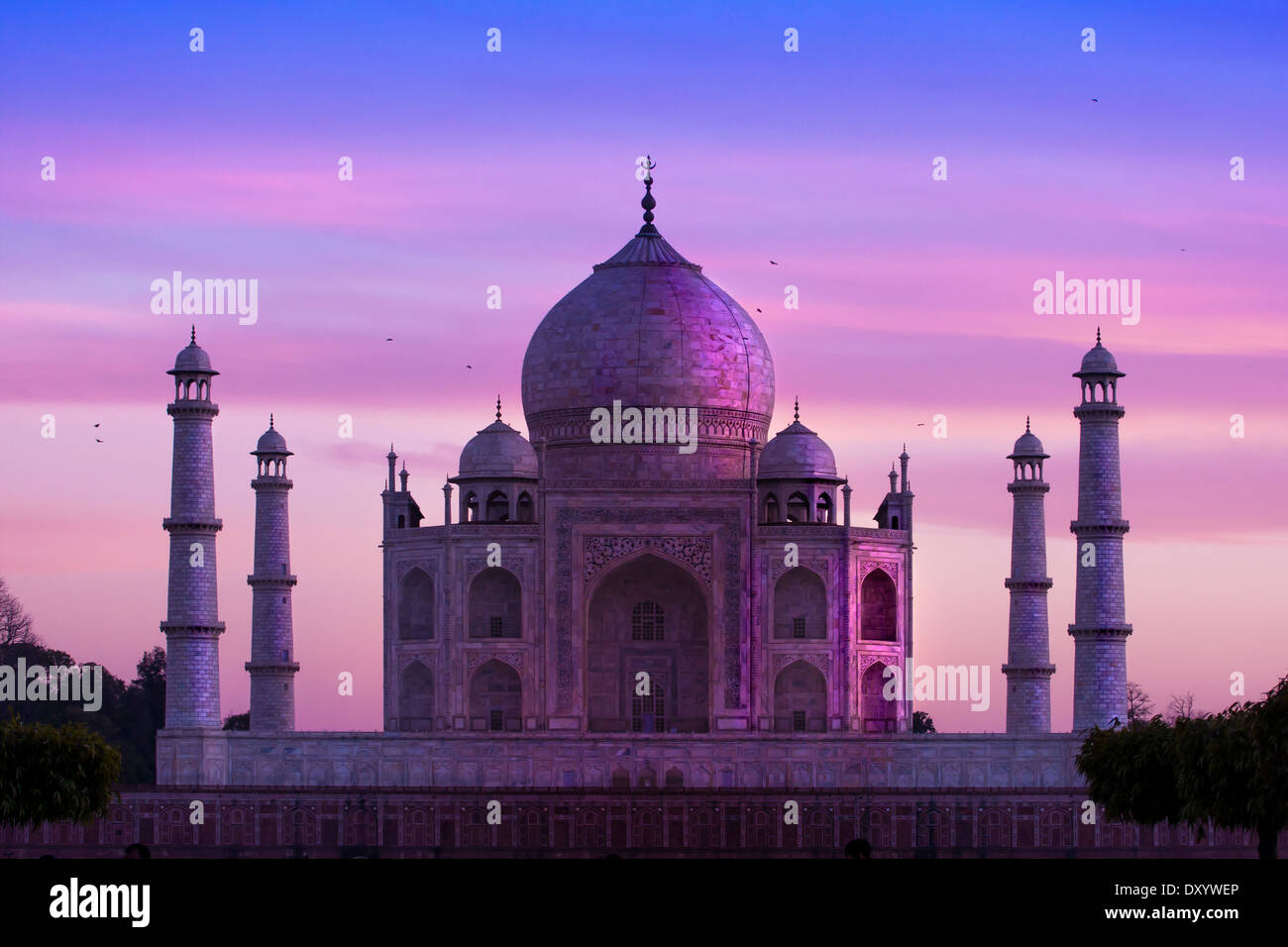Taj Mahal, Indien, Agra, 7 Weltwunder dramatischen Licht Sonnenuntergang Stockfoto
