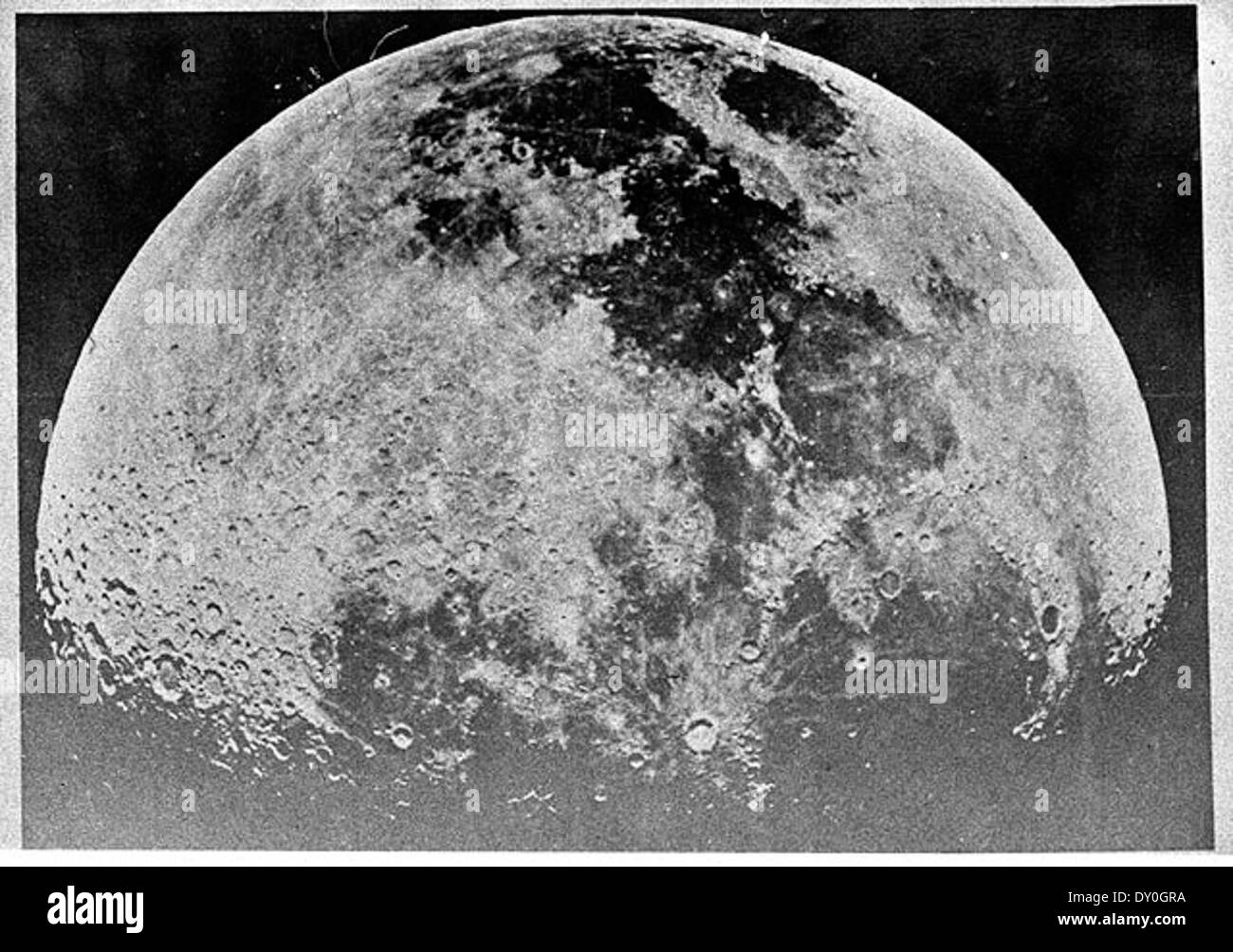 Ein Foto des Mondes, aufgenommen von Joseph Turner am 1. September 1873 mit dem Great Melbourne Telescope. Das Bild zeigt den 9 Tage alten Mond und ist ein wichtiges Stück astronomischer Geschichte. Stockfoto