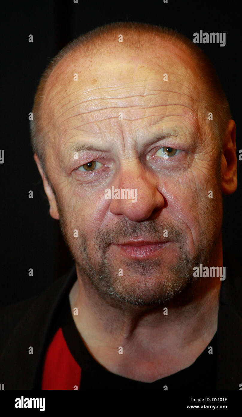 Wroclaw, Polen. 1. April 2014. Polen zu den führenden Film Musik Komponisten Zbigniew Preisner an feiert 25-jähriges Jubiläum der Gründung der European Film Academy in Kino Nowe Horyzonty in Breslau, Polen, auf Dienstag, 1. April 2014 teilnehmen. Bildnachweis: Piotr Zajac/Alamy Live-Nachrichten Stockfoto