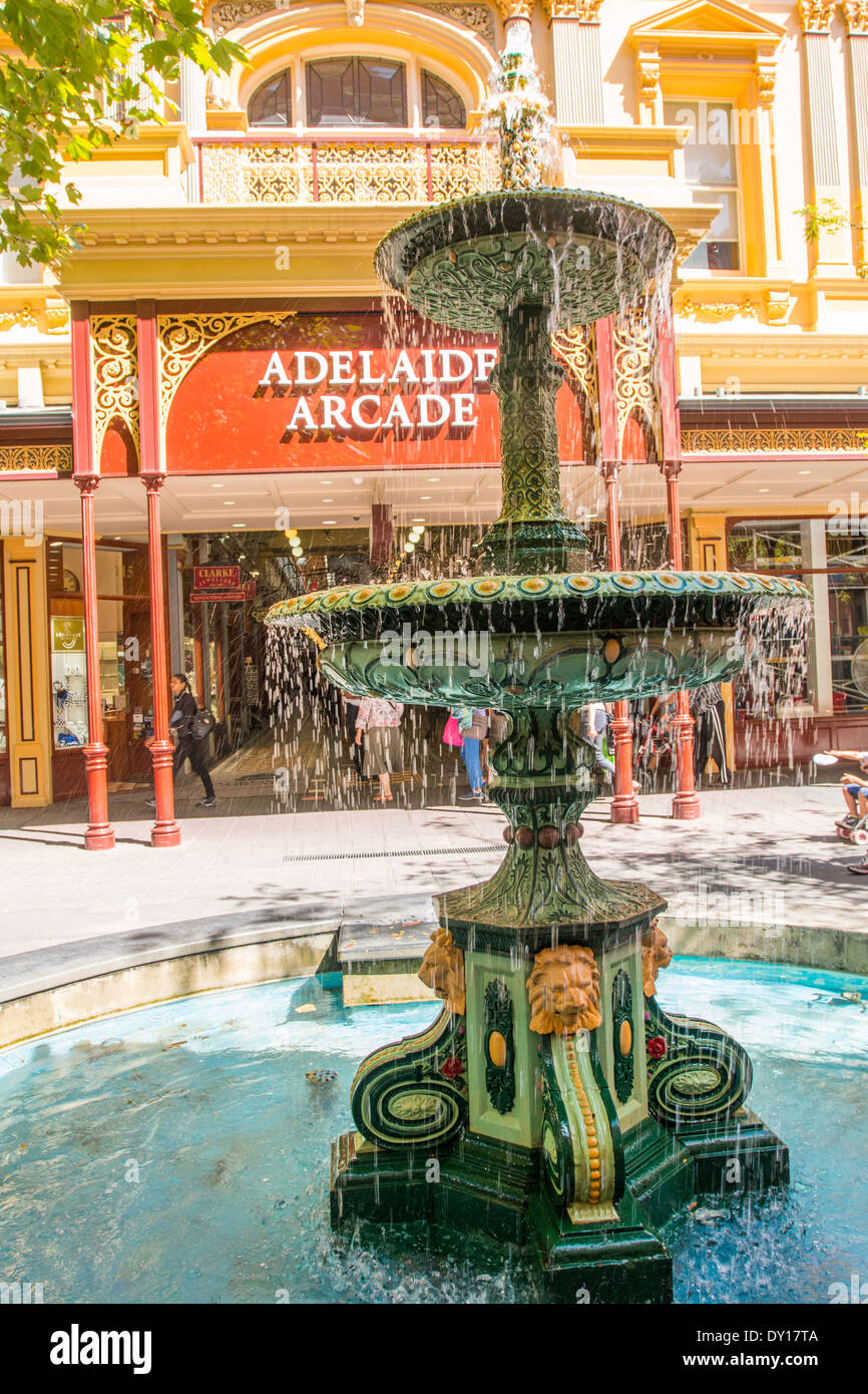 Brunnen in der Retail-Fußgängerzone Rundle Mall in Adelaide Australien Stockfoto