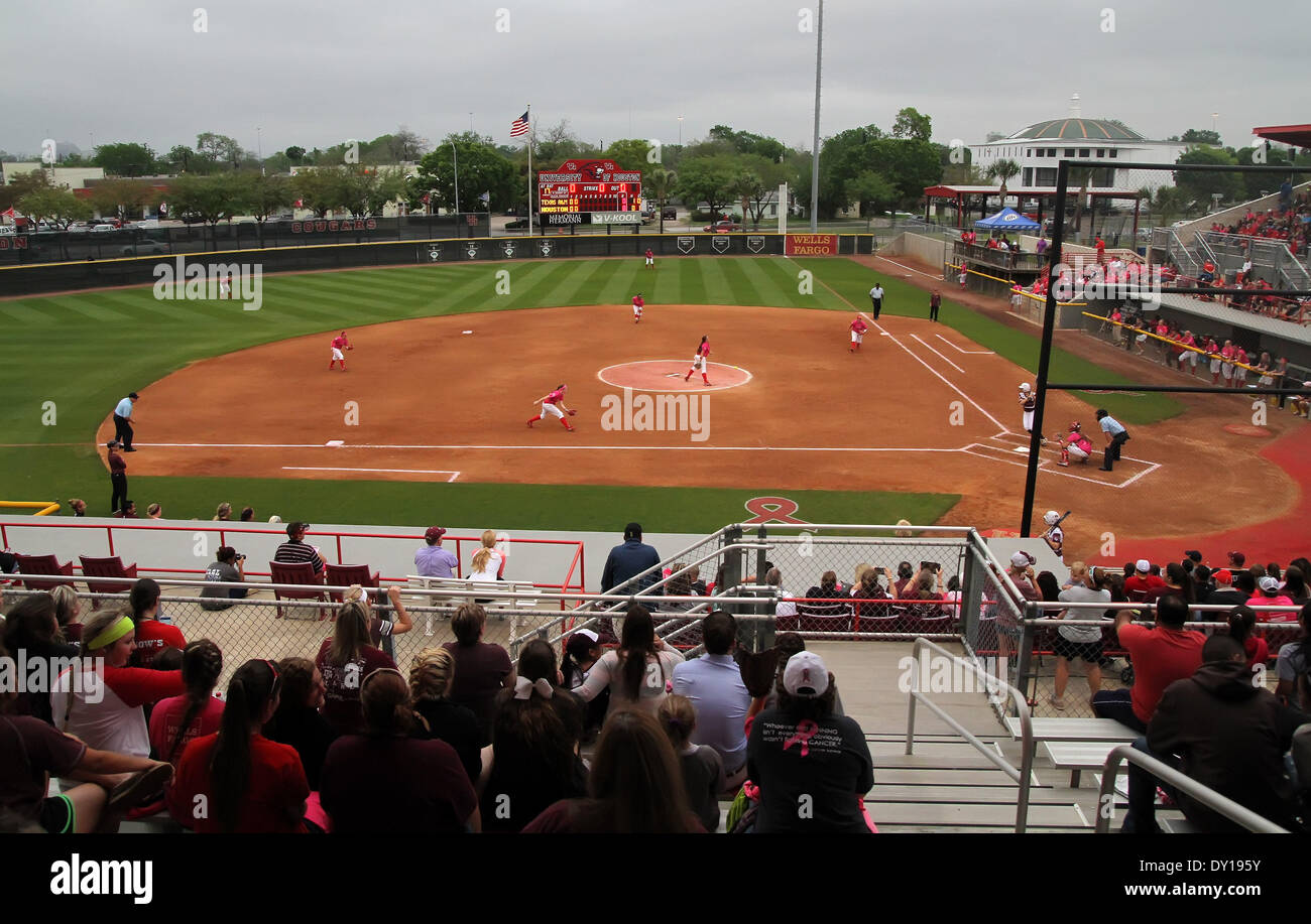 Houston, Texas, USA. 2. April 2014. 2. April 2014: Eine allgemeine Ansicht des Cougar Softball Stadium während der NCAA-Softball-Spiel zwischen Houston und Texas A & M in Houston, Texas. © Csm/Alamy Live-Nachrichten Stockfoto