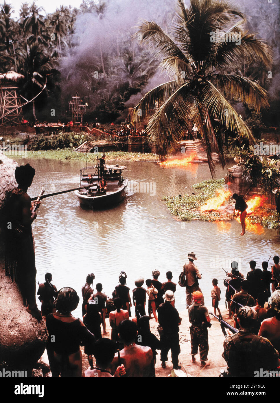 Gruppenszene, am Set des Films, "Apocalypse Now", unter der Regie von Francis Ford Coppola, 1979 Stockfoto