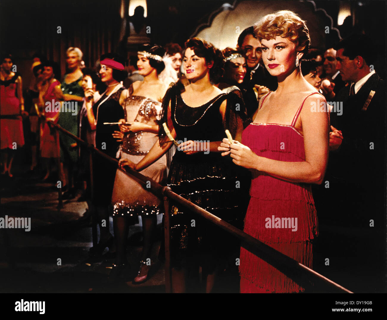 Doris Day in Gruppenszene am Set des Films, "Love Me or Leave Me", 1955 Stockfoto