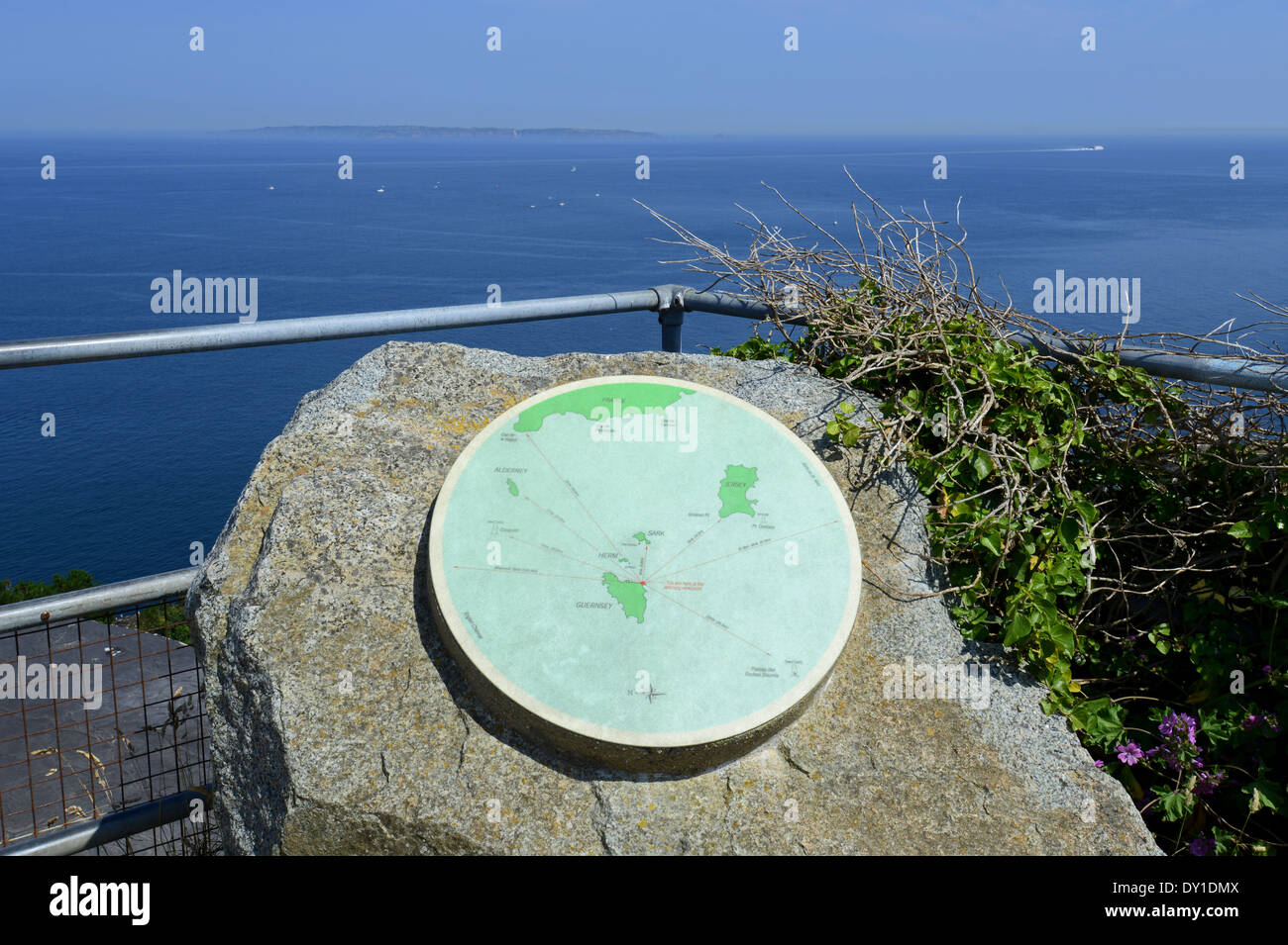 Karte, Guernsey und die umliegenden Inseln, Guernsey, Channel Islands Stockfoto