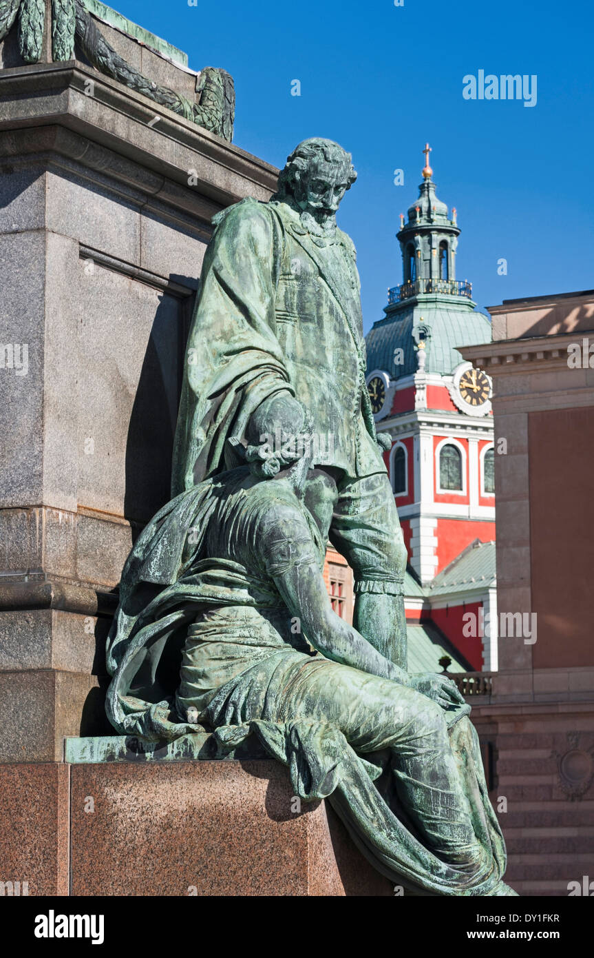 Gustav Adolf Statue Detail und St Jacob Kirchturm Stockholm Schweden Stockfoto