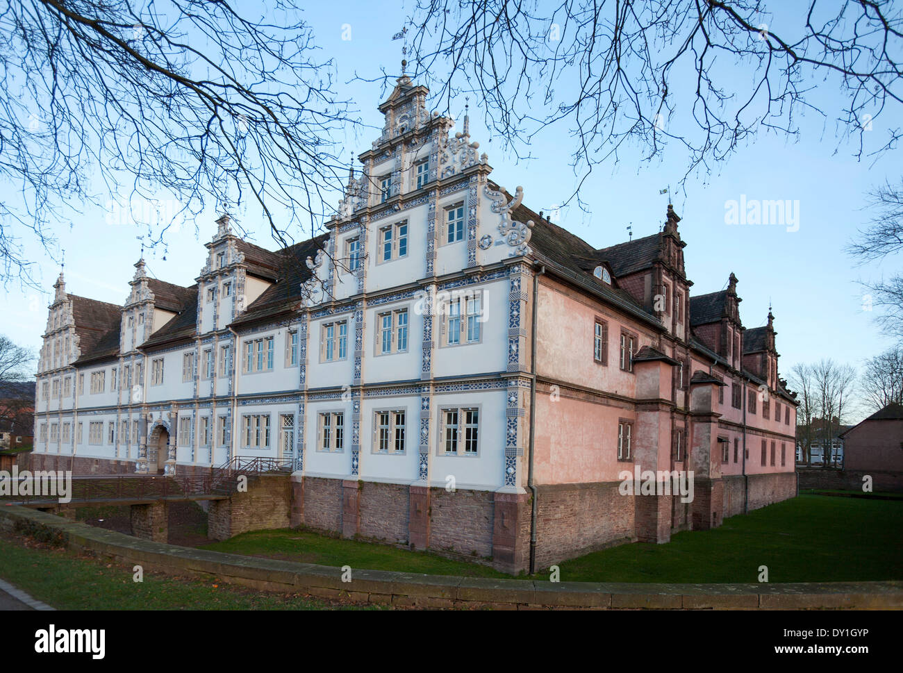 Senken Sie Bevern'schen Weser-Renaissance-Schloss, Bevern'schen, Weserbergland, Niedersachsen, Deutschland, Europa Stockfoto