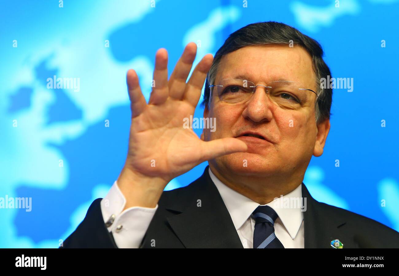 Brüssel, Belgien. 3. April 2014. Manuel Barroso, Präsident der Europäischen Kommission, besucht eine Pressekonferenz im Hauptquartier der EU, Brüssel, Belgien, am 3. April 2014. Zwei Tage lang 4. EU-Afrika-Gipfel hier am Mittwoch geschlossen. Bildnachweis: Gong Bing/Xinhua/Alamy Live-Nachrichten Stockfoto