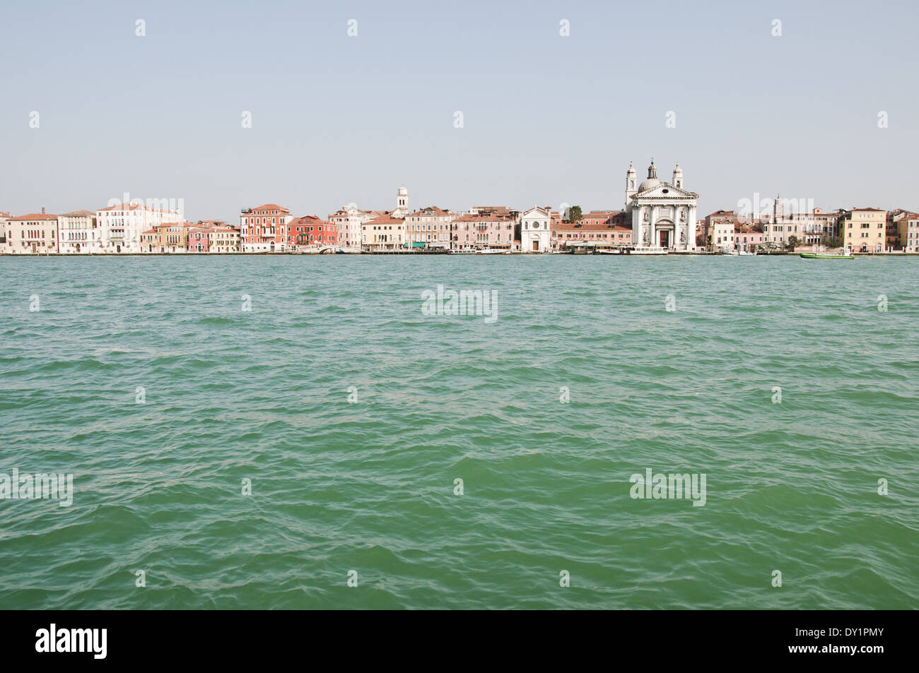 Venedig, Blick vom Boot aus. Stockfoto