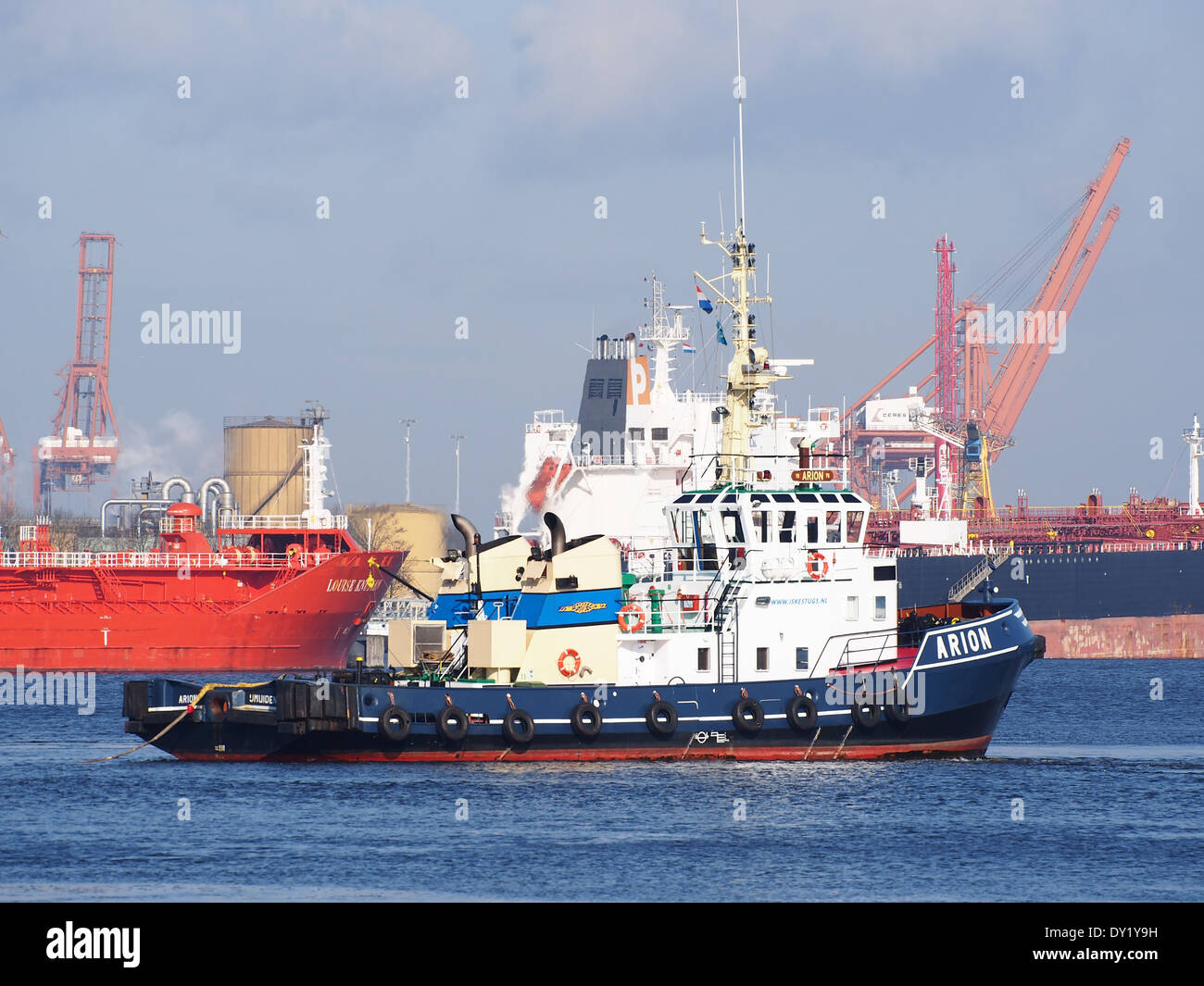 Die Arion, registriert unter der IMO 7528491, ist ein im Amsterdamer Hafen angedocktes Frachtschiff. Dieses Schiff ist Teil der internationalen Schifffahrt, der Frachtabwicklung und der Logistik. Stockfoto