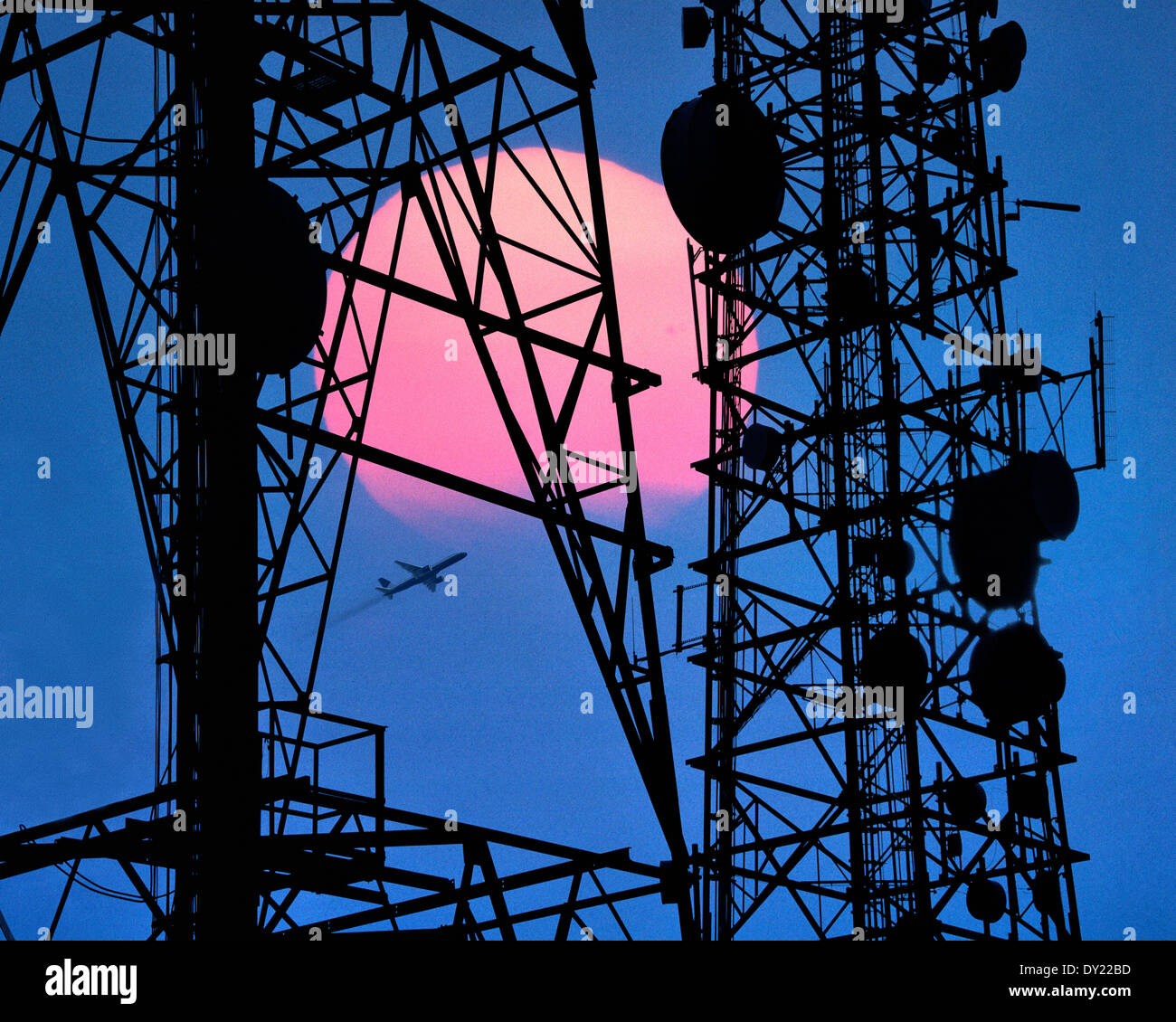 Telekommunikation: Sender auf Cleeve Hill, Cheltenham, Gloucestershire, England Stockfoto