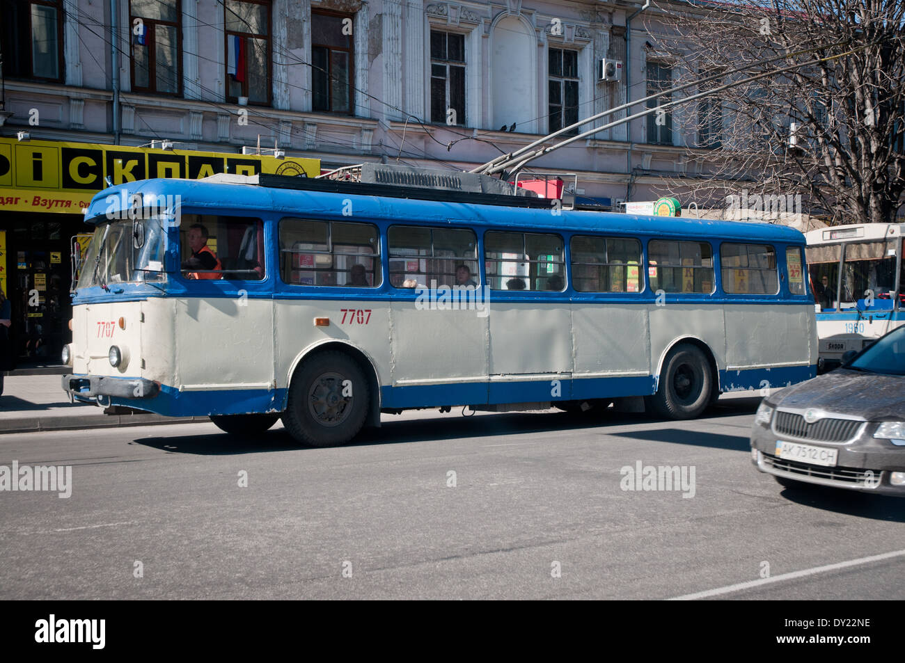 alten Krim Obus auf Straße in Simferopol Stockfoto