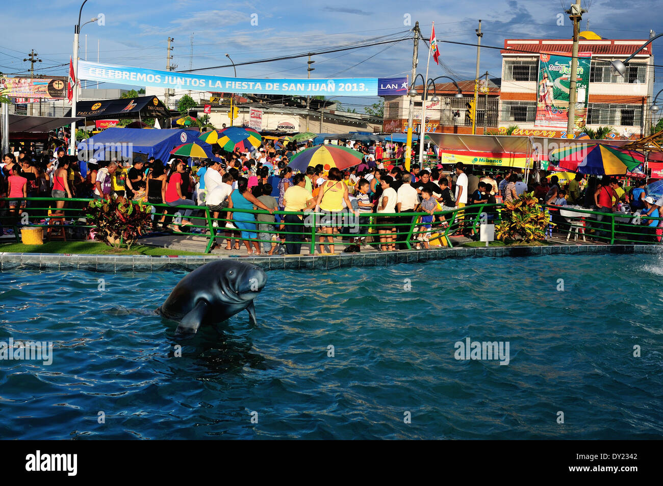 Manati - Fiesta de San Juan - Plaza Quiñones in IQUITOS. Abteilung von Loreto. Peru Stockfoto