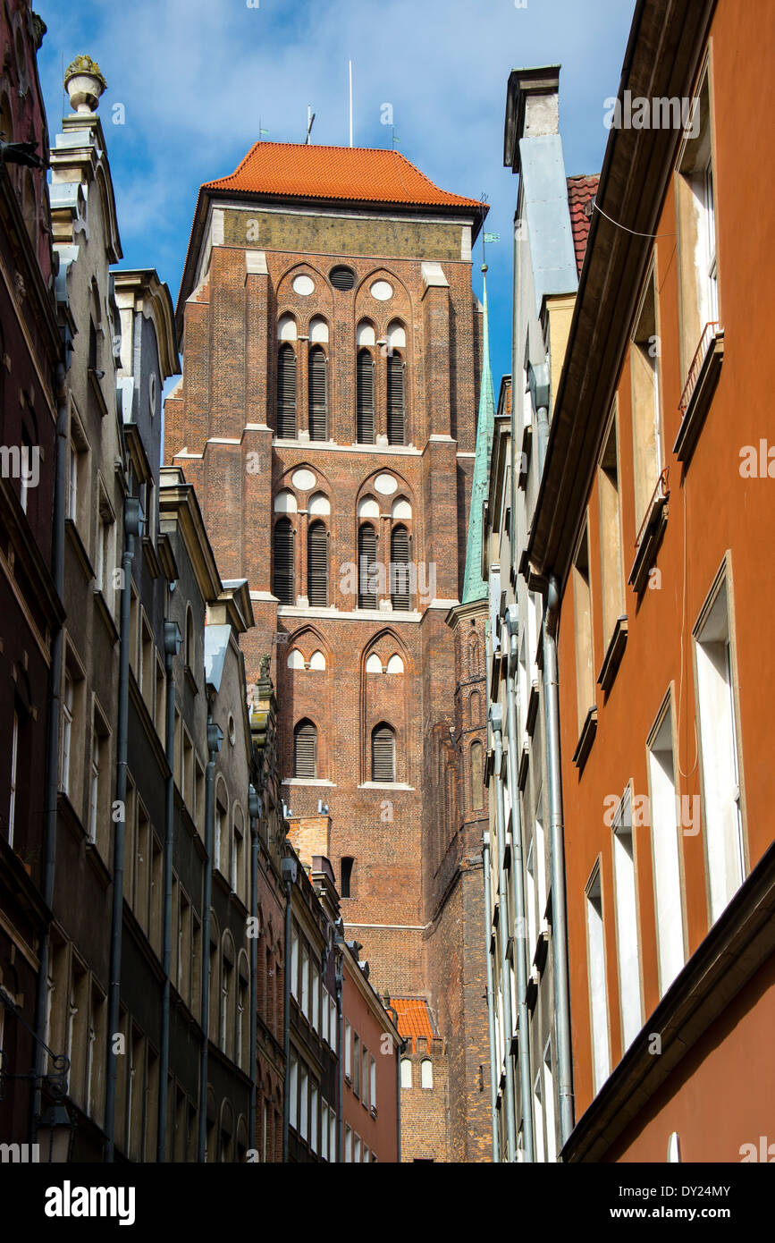 Außenansicht des St. Marys Kirche in Danzig, die größte größte Backsteinkirche der Welt. Stockfoto