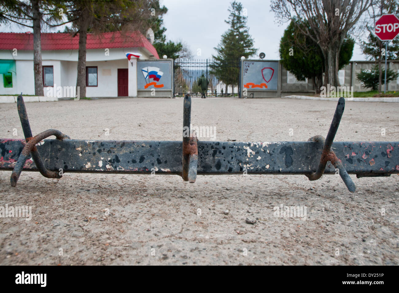 ehemaligen Militärbasis ukrainische 36. separate Machanized Küsten Infanterie-brigade in Perevalne Dorf, Crimea Stockfoto
