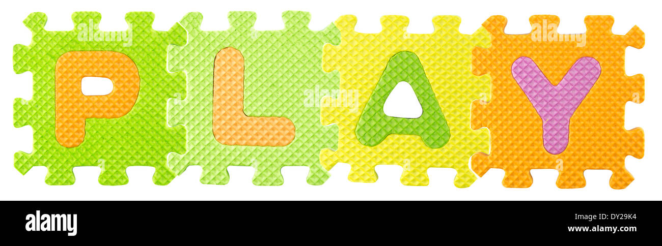 Spielen Sie Wort aus Alphabet Puzzle isoliert auf weißem Hintergrund mit Beschneidungspfad erstellt. Stockfoto