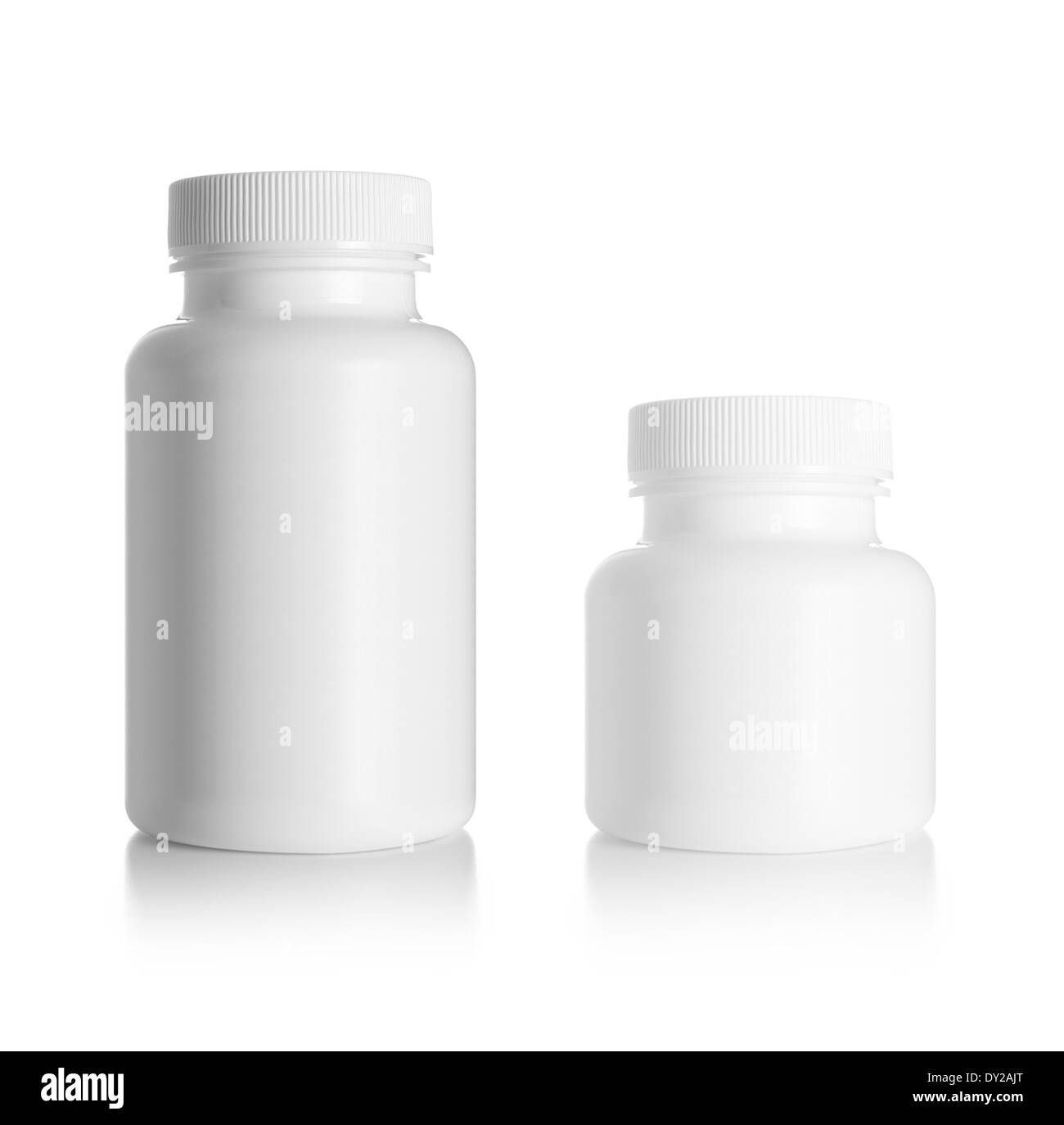 Leere Medizinfläschchen isoliert auf weißem Hintergrund (Schneidepfad Arbeit inbegriffen). Stockfoto