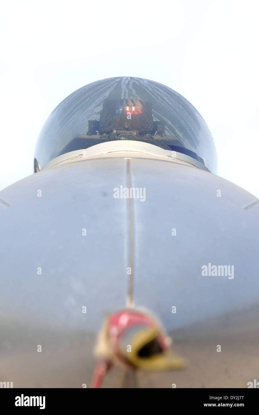 Vorderansicht des f-16 Fighting Falcons, Block 50, der chilenischen Luftwaffe Stockfoto