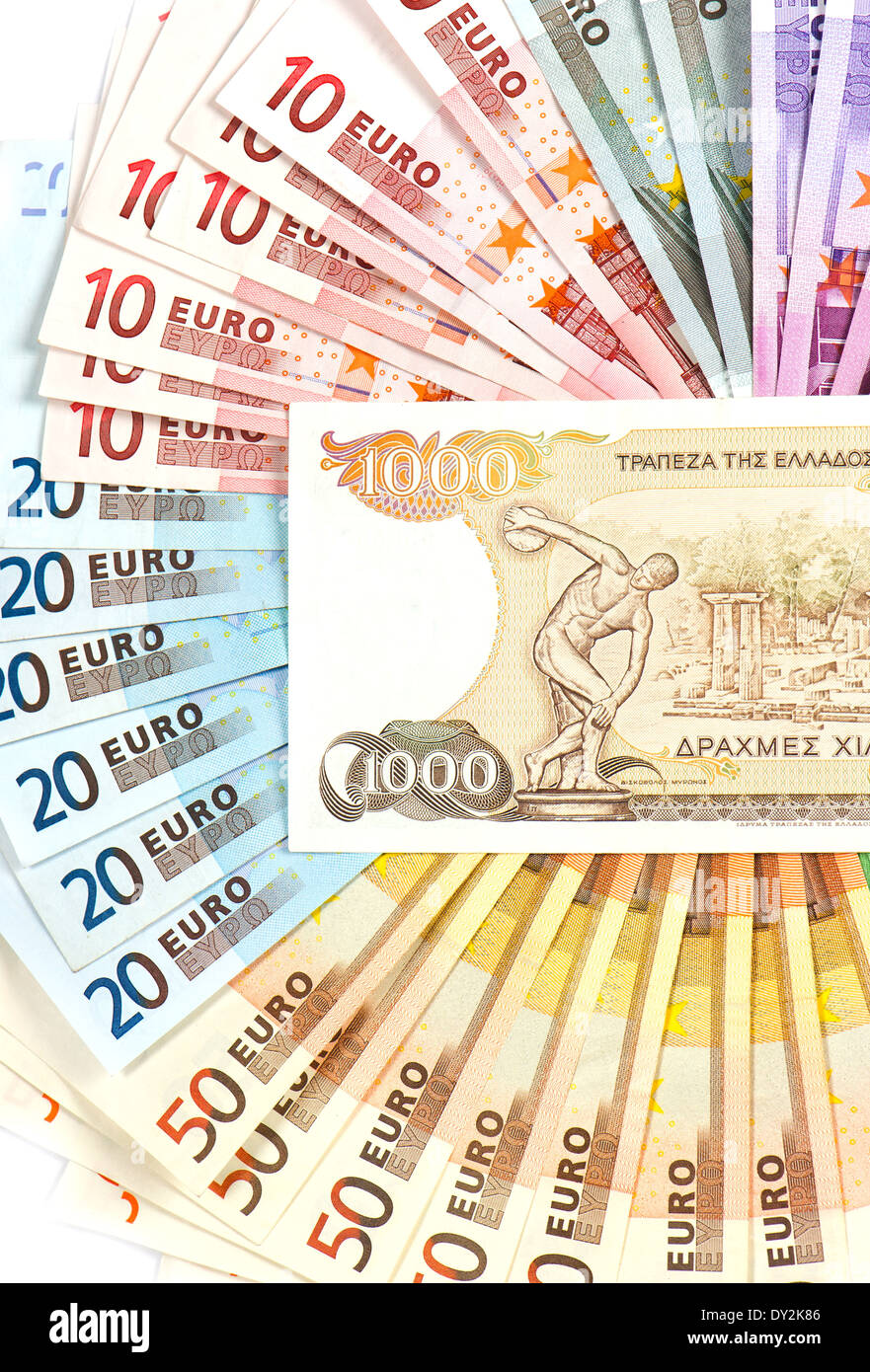 alte griechische Drachme (keine vorhandene Geld) und Euro-Bargeld-Banknoten. Euro-Krise-Konzept Stockfoto