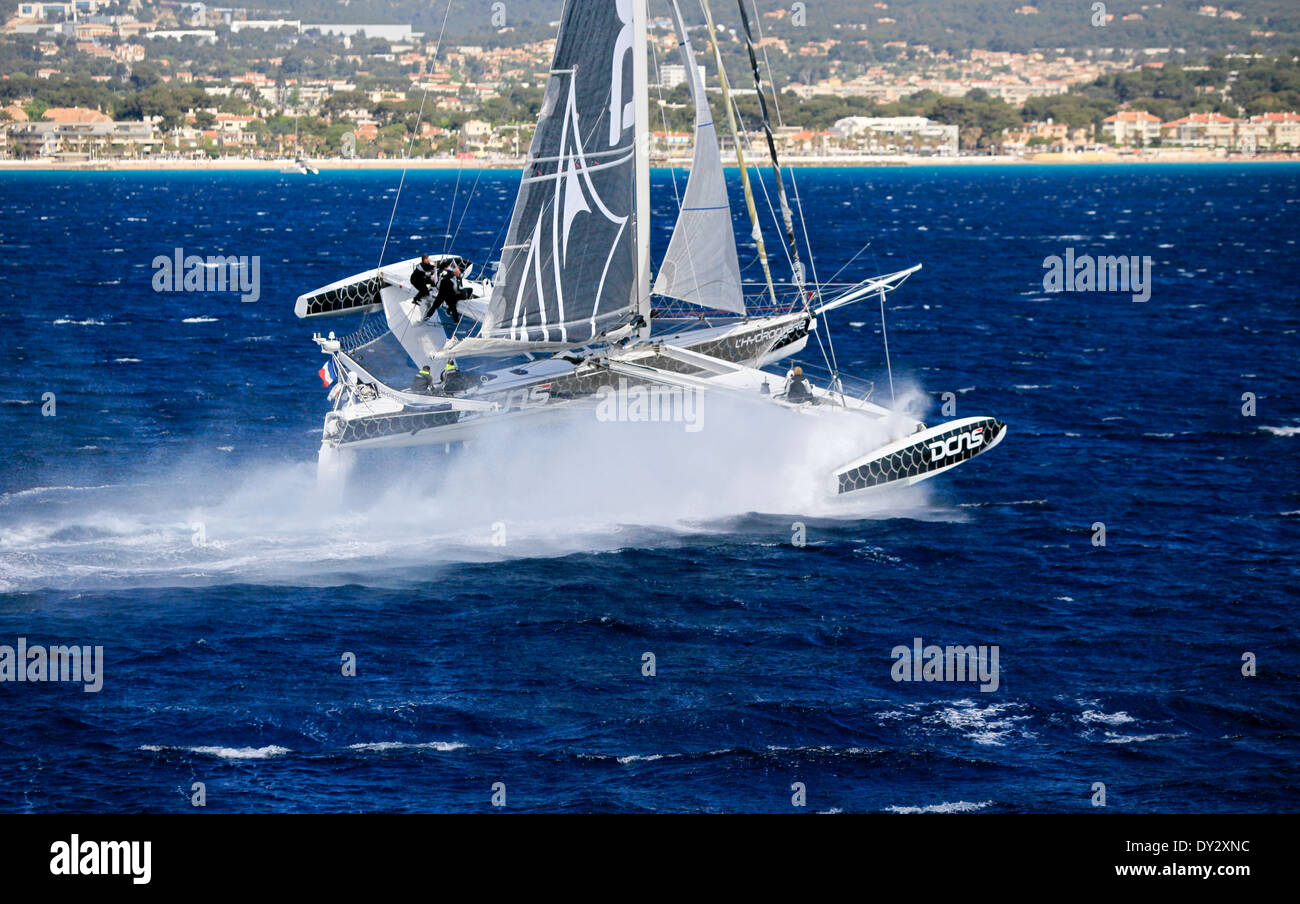Luftbild-Shooting der Hydroptere DCNS, Alain Thebault und seine Crew (Yves Parlier, Jean le Cam, Jacques Vincent, Luc Alphand) Stockfoto
