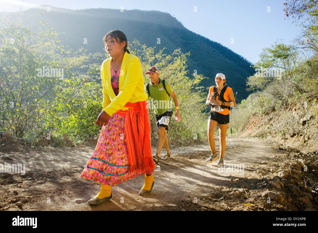Copper Canyon Ultramarathon (Ultra Caballo Blanco), Chihuahua, Mexiko. Stockfoto