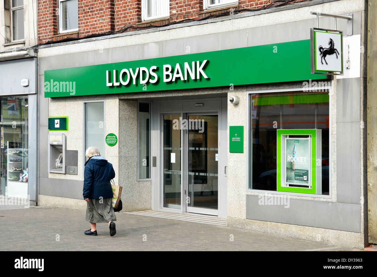 Neue Lloyds Bank shopfront Styling nach dem Split der Lloyds TSB und High Street Brentwood Essex England Großbritannien Stockfoto