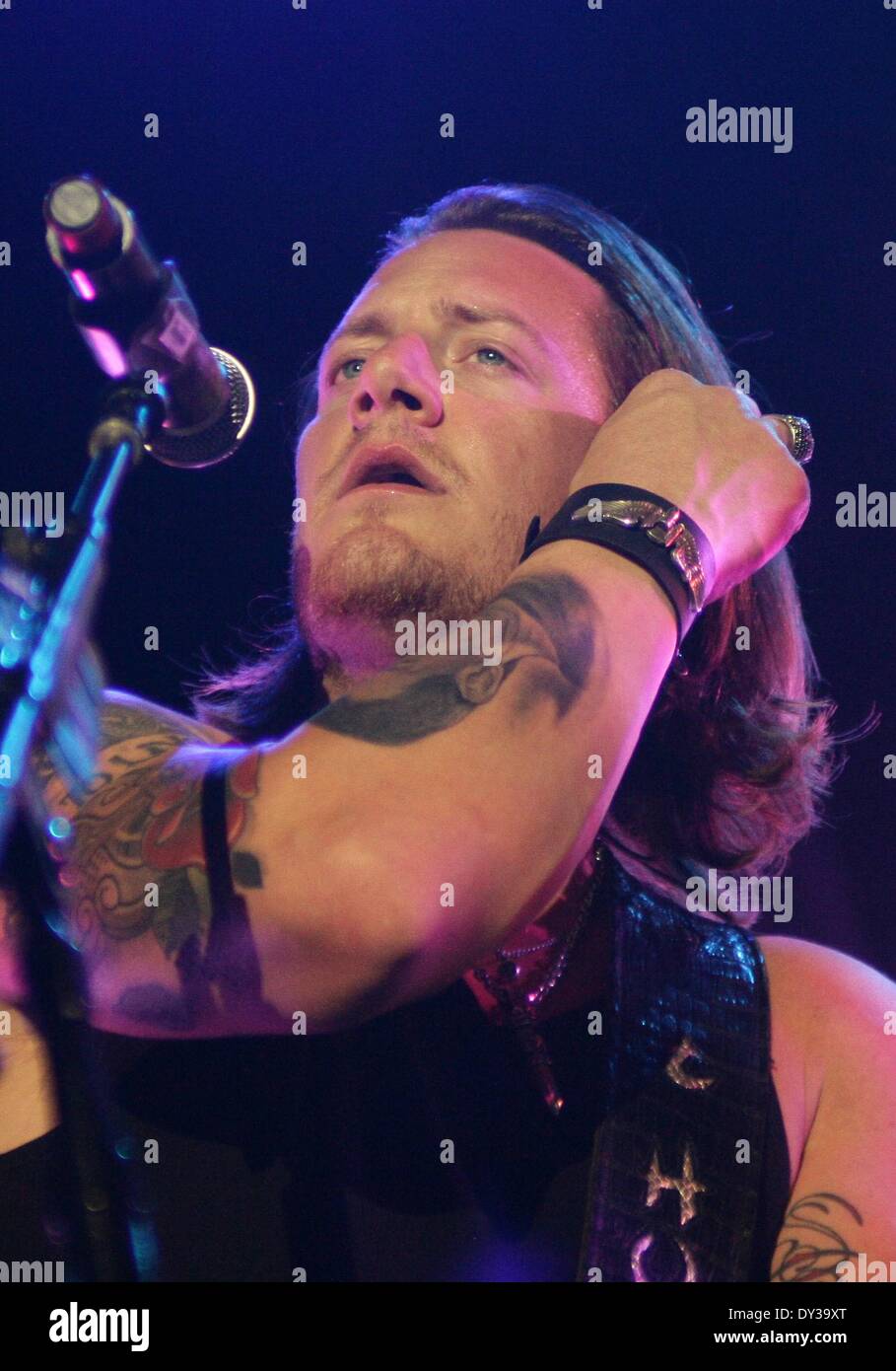 Las Vegas, NV, USA. 4. April 2014. Tyler Hubbard, Florida Georgia Line The LINQ in Anwesenheit für 2nd Annual ACM-Party für ein Ursache-Festival - Fr, Las Vegas, NV 4. April 2014. Bildnachweis: James Atoa/Everett Collection/Alamy Live-Nachrichten Stockfoto