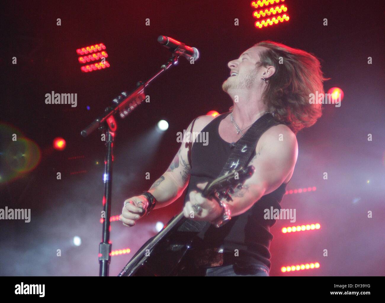 Las Vegas, NV, USA. 4. April 2014. Tyler Hubbard, Florida Georgia Line The LINQ in Anwesenheit für 2nd Annual ACM-Party für ein Ursache-Festival - Fr, Las Vegas, NV 4. April 2014. Bildnachweis: James Atoa/Everett Collection/Alamy Live-Nachrichten Stockfoto