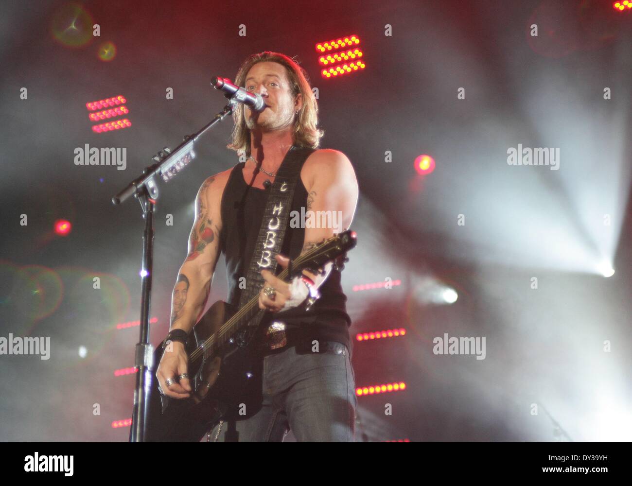 Las Vegas, NV, USA. 4. April 2014. Tyler Hubbard, Florida Georgia Line The LINQ in Anwesenheit für 2nd Annual ACM-Party für ein Ursache-Festival - Fr, Las Vegas, NV 4. April 2014. Bildnachweis: James Atoa/Everett Collection/Alamy Live-Nachrichten Stockfoto