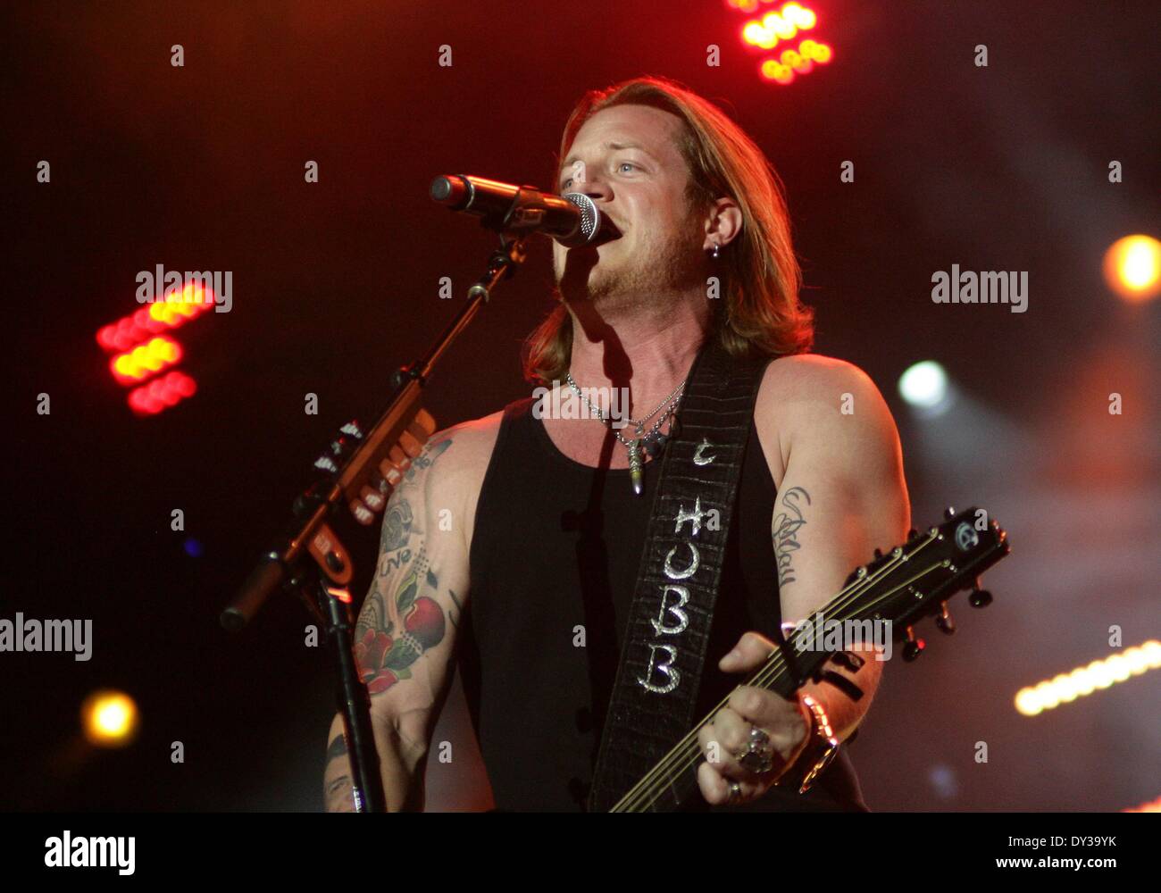 Las Vegas, NV, USA. 4. April 2014. Tyler Hubbard, Florida Georgia Line The LINQ in Anwesenheit für 2nd Annual ACM-Party für ein Ursache-Festival - Fr, Las Vegas, NV 4. April 2014. Bildnachweis: James Atoa/Everett Collection/Alamy Live-Nachrichten Stockfoto