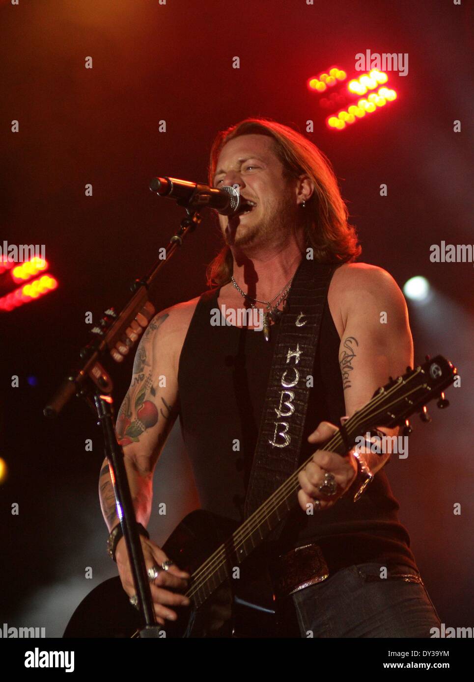 Las Vegas, NV, USA. 4. April 2014. Tyler Hubbard, Florida Georgia Line The LINQ in Anwesenheit für 2nd Annual ACM-Party für ein Ursache-Festival - Fr, Las Vegas, NV 4. April 2014. Bildnachweis: James Atoa/Everett Collection/Alamy Live-Nachrichten Stockfoto