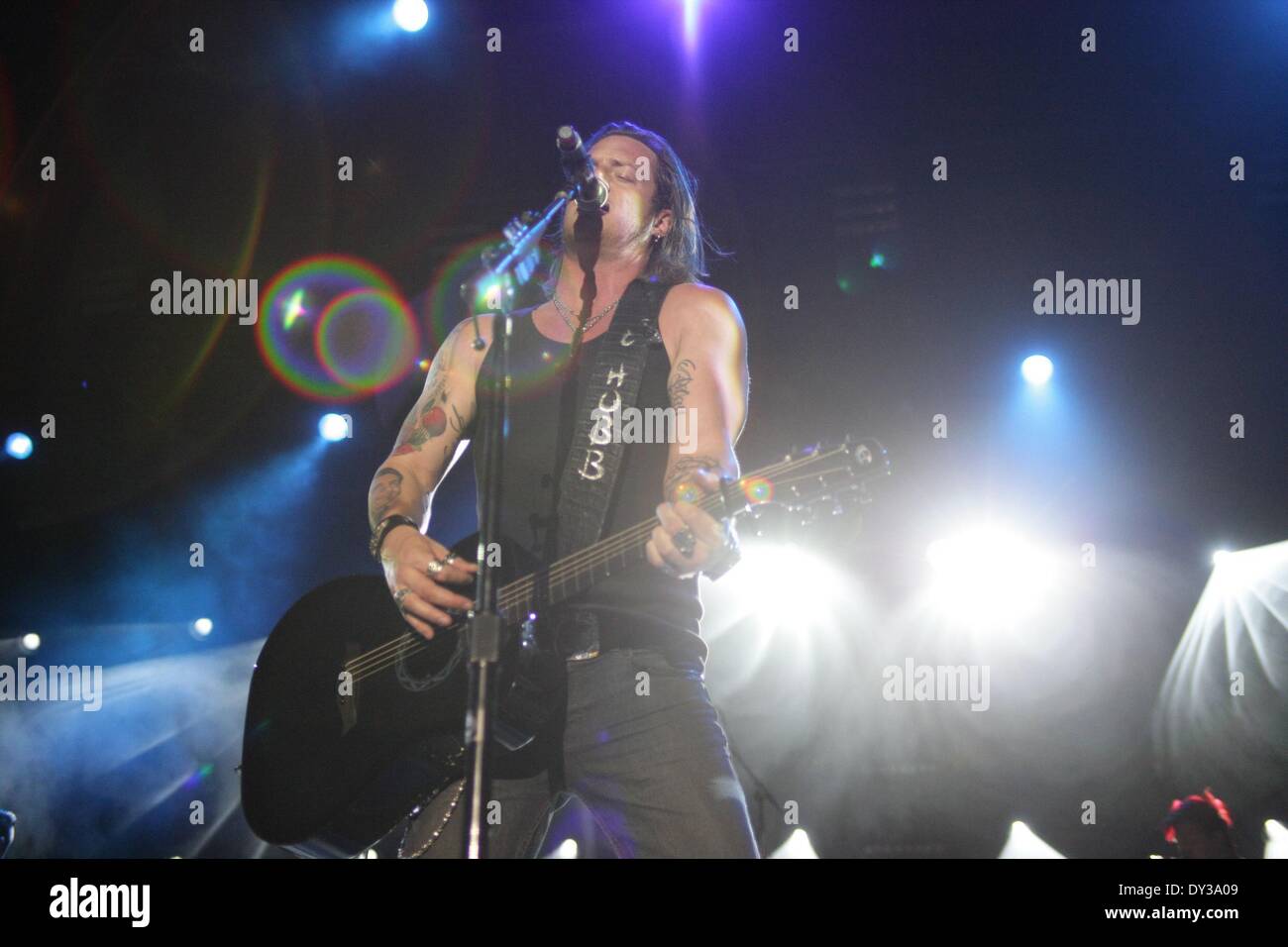 Las Vegas, NV, USA. 4. April 2014. Tyler Hubbard, Florida Georgia Line The LINQ in Anwesenheit für 2nd Annual ACM-Party für ein Ursache-Festival - Fr, Las Vegas, NV 4. April 2014. Bildnachweis: James Atoa/Everett Collection/Alamy Live-Nachrichten Stockfoto