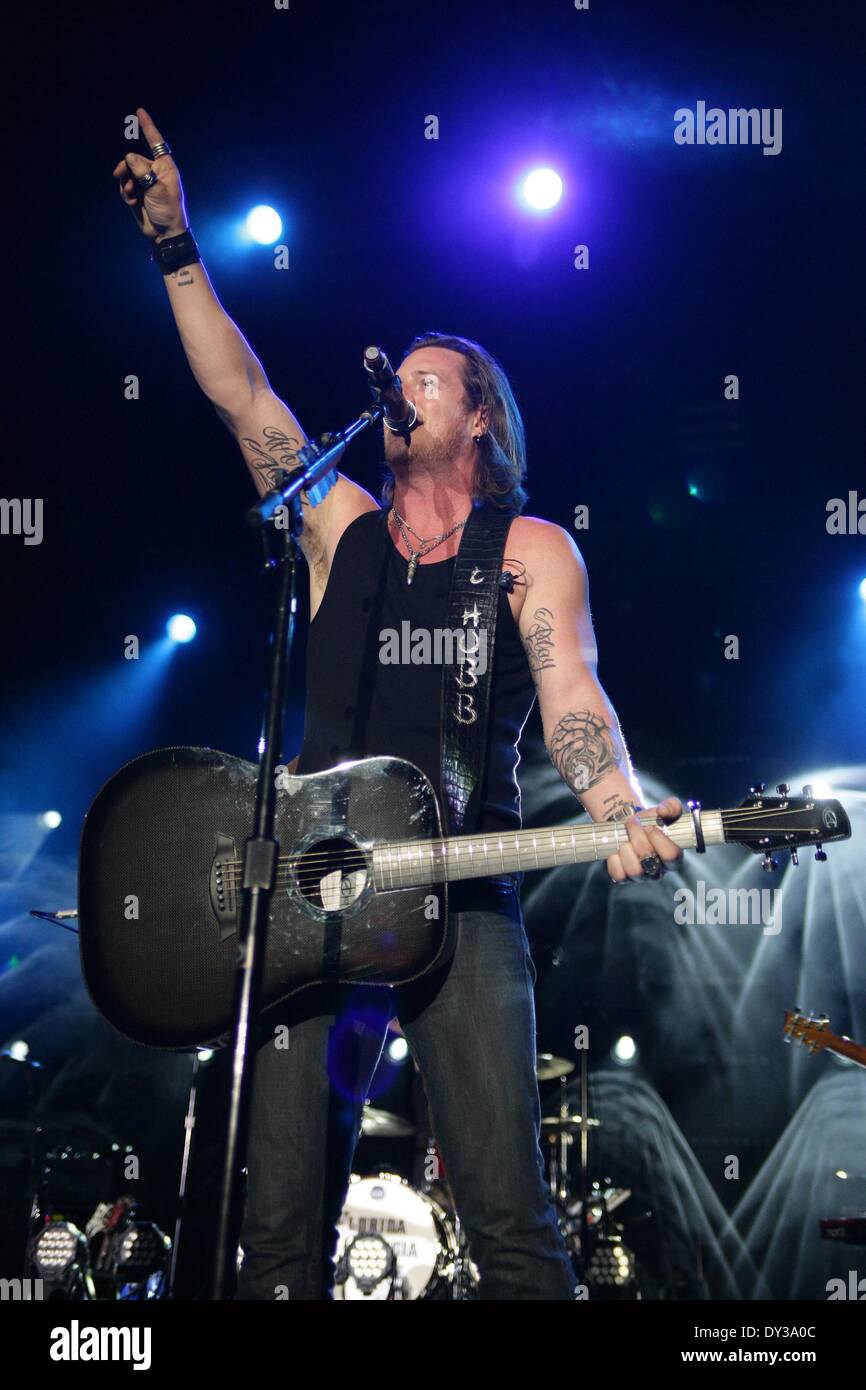 Las Vegas, NV, USA. 4. April 2014. Tyler Hubbard, Florida Georgia Line The LINQ in Anwesenheit für 2nd Annual ACM-Party für ein Ursache-Festival - Fr, Las Vegas, NV 4. April 2014. Bildnachweis: James Atoa/Everett Collection/Alamy Live-Nachrichten Stockfoto