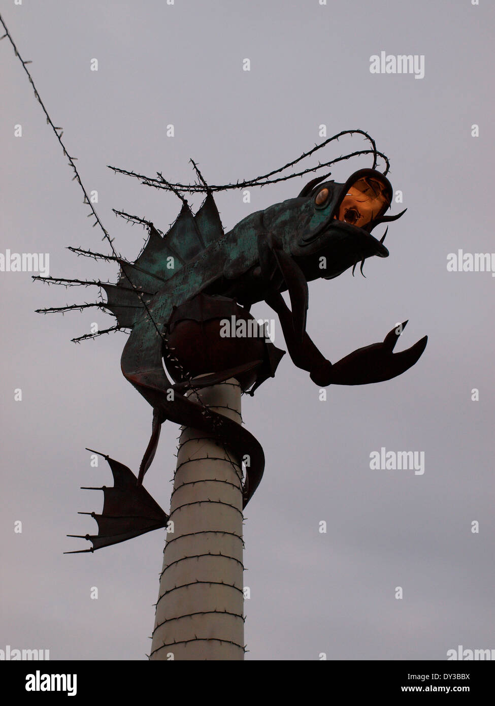 Skulptur des mythischen Seeungeheuer repräsentieren die Barbakane Seegeschichte, Plymouth, Devon, UK Stockfoto