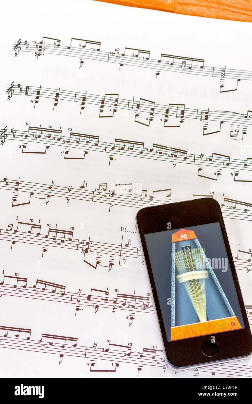 Metronom zur Praxis Musik Stockfoto