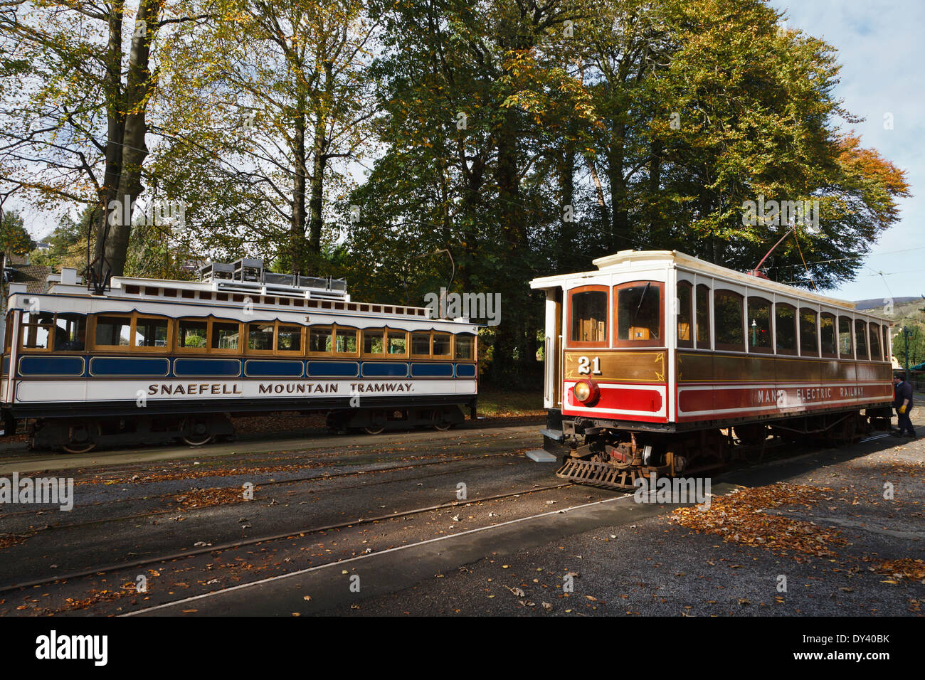 Snaefell Mountain Railway und Manx Electric Railway Straßenbahnen bei Laxey, Isle Of Man Stockfoto