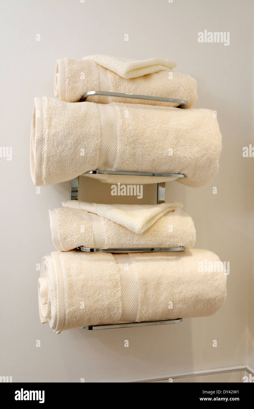 Bad Handtuchhalter in B & B UK Stockfoto