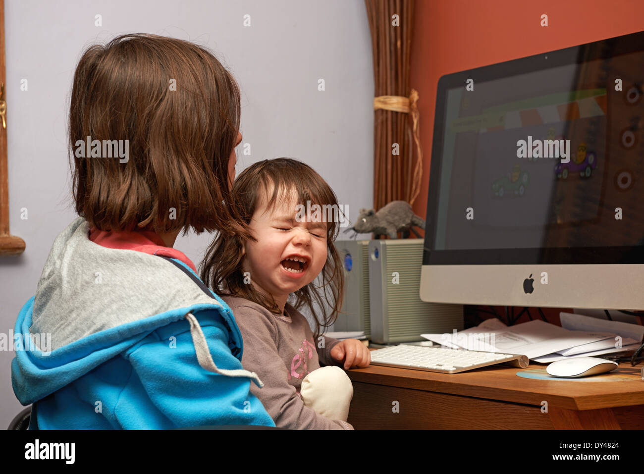 Kinder Online-Zeichentrickfilme Stockfoto