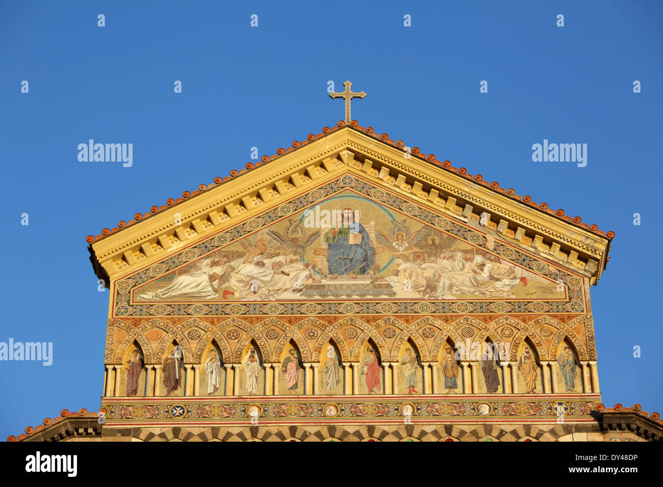 Die Fassade der Kathedrale von Amalfi auf der Piazza Duomo, Amalfi, Italien Stockfoto