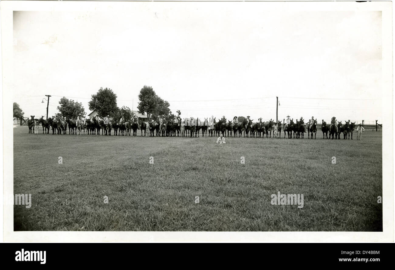 Ein Foto, das Reparaturen am alten Kapitol in Jackson, Mississippi zeigt, wahrscheinlich um 1915 aufgenommen, und dokumentiert die Bemühungen um die Erhaltung dieses historischen Gebäudes. Stockfoto