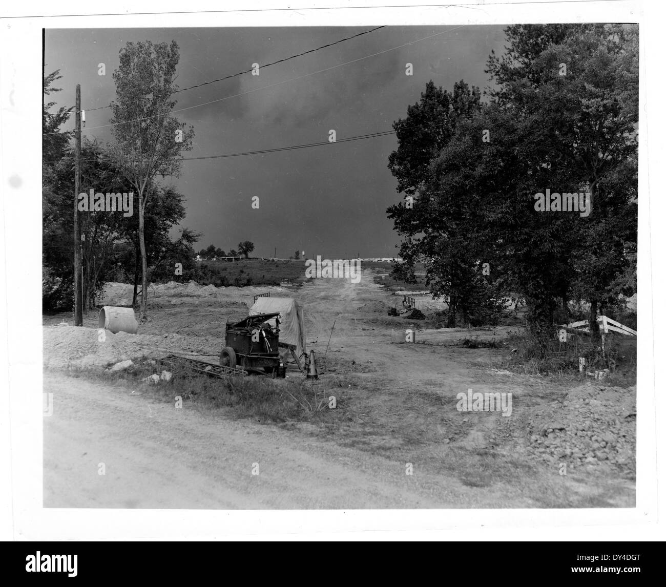 Dieses Bild zeigt Reparaturen am alten Kapitol, möglicherweise um 1915. Das Gebäude ist ein bedeutendes historisches Wahrzeichen in Jackson, Mississippi, mit architektonischer und kultureller Bedeutung. Stockfoto