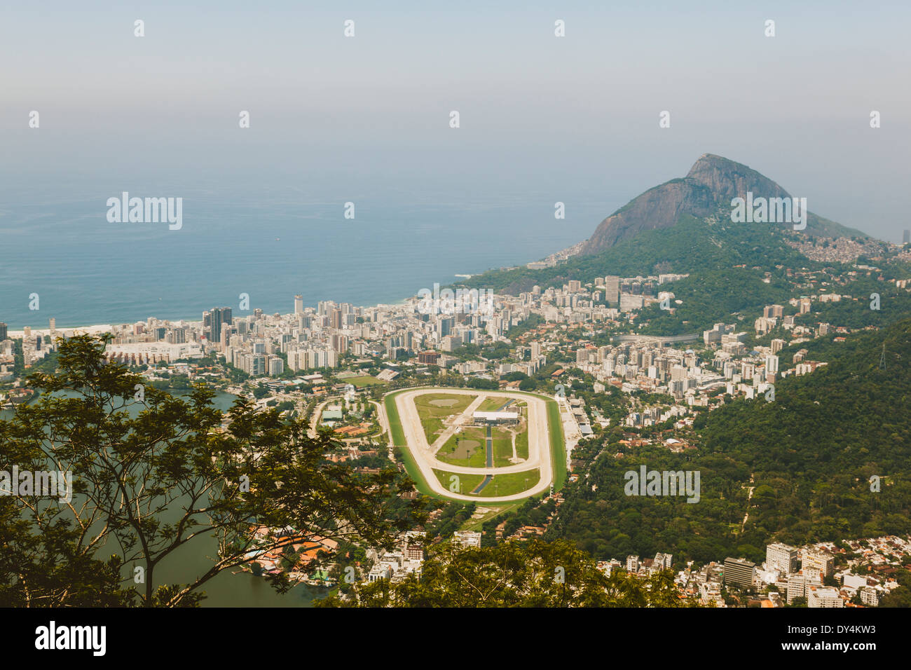 Blick über Rio und Autódromo Internacional Nelson Piquet Stockfoto