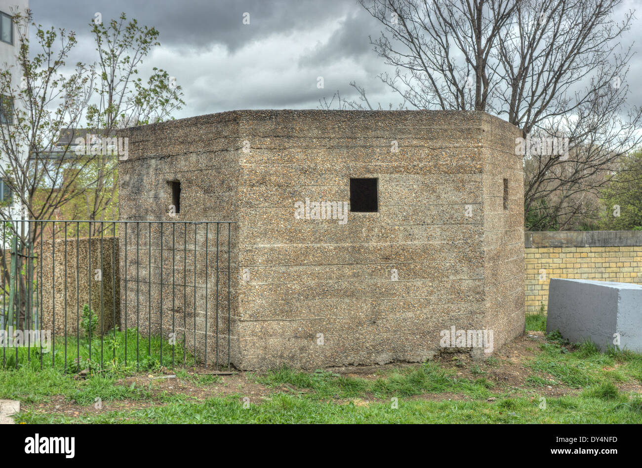 Weltkrieg zwei Pillbox, London Greenway britischen Krieg Verteidigung Struktur Stockfoto