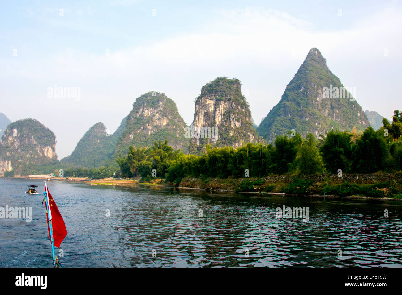 China, Yangshuo County, Li Fluss Karstformationen Stockfoto
