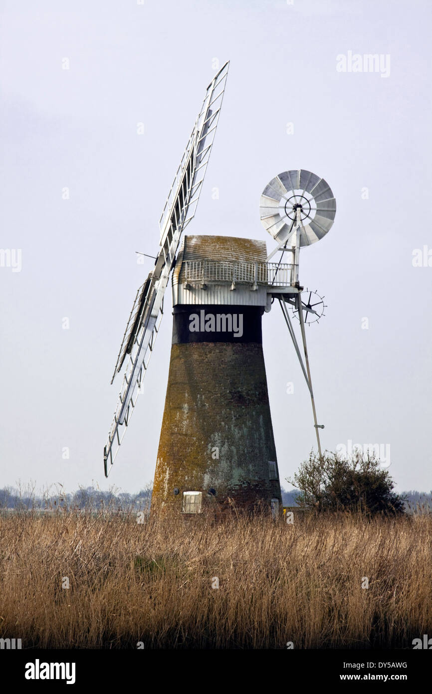 St Benets Entwässerung Mühle am Fluß Thurne Stockfoto