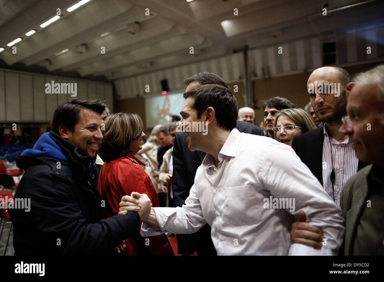 Thessaloniki, Griechenland. 7. April 2014. Der Oppositionsführer Alexis Tsipras hält Rede an SYRIZA Unterstützer und Mitglieder der Partei in Thessaloniki im Convention Center Vellidio, anderthalb Monate vor der doppelten Wahl (Kommunal- und Europawahlen) am 25 Mai. Thessaloniki, Griechenland am 7. April 2014. SYRIZA Führer Alexis Tsipras soll die Europäische Linke Kandidaten benannt werden, der Präsident der Europäischen Kommission. Bildnachweis: Konstantinos Tsakalidis/Alamy Live-Nachrichten Stockfoto