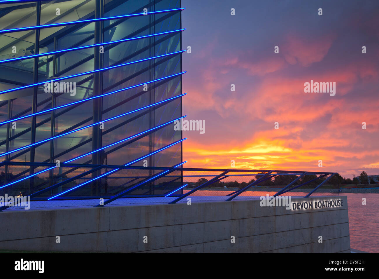 USA, Oklahoma, Oklahoma City, Bootshaus District, Devon Bootshaus im Morgengrauen Stockfoto