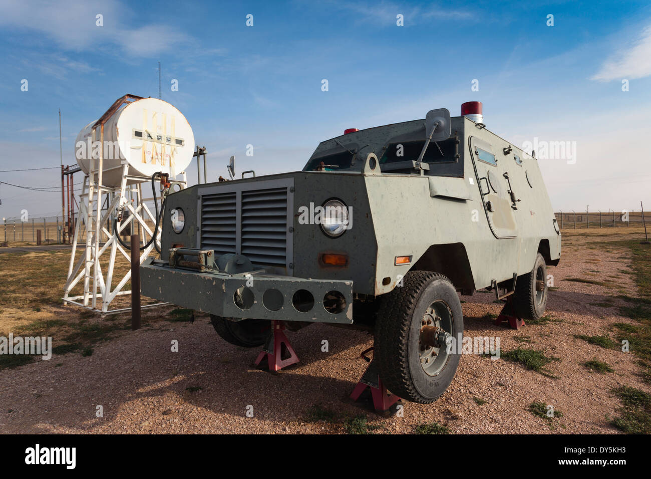 USA, South Dakota, Philip, Minuteman II ICBM Raketen u Kontrolle Startplatz Delta-01, gepanzerten Sicherheitsfahrzeug Stockfoto