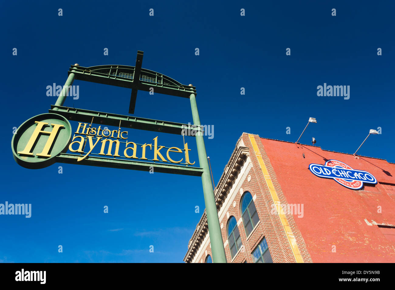 USA, Nebraska, Lincoln, Schilder für den Haymarket-Bezirk Stockfoto
