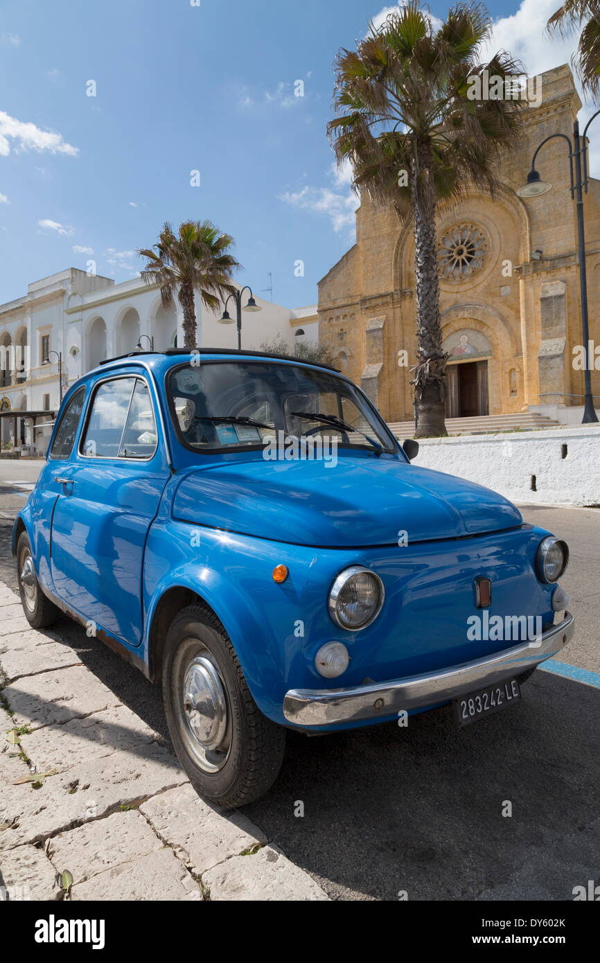 Alten Fiat in Santa Cesarea Terme, Apulien, Italien, Europa Stockfoto